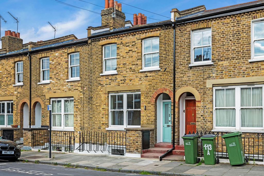 Property photo 1 of 15 Tuskar Street