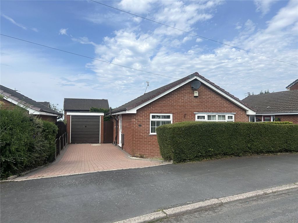 Property photo 1 of 18 External
