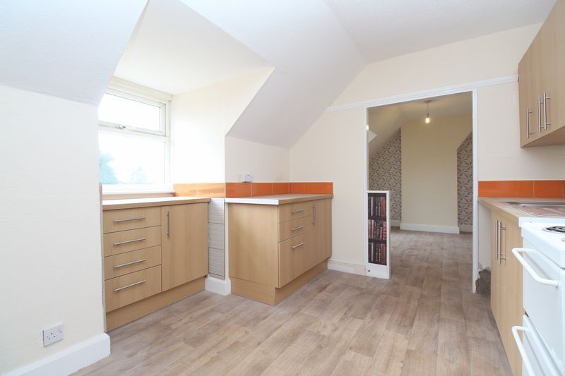 Property photo 2 of 10 Kitchen