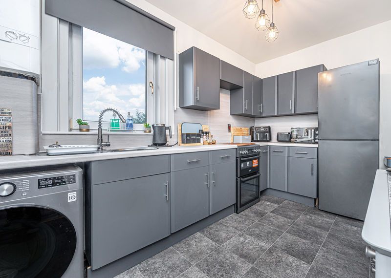 Property photo 3 of 24 Modern Kitchen