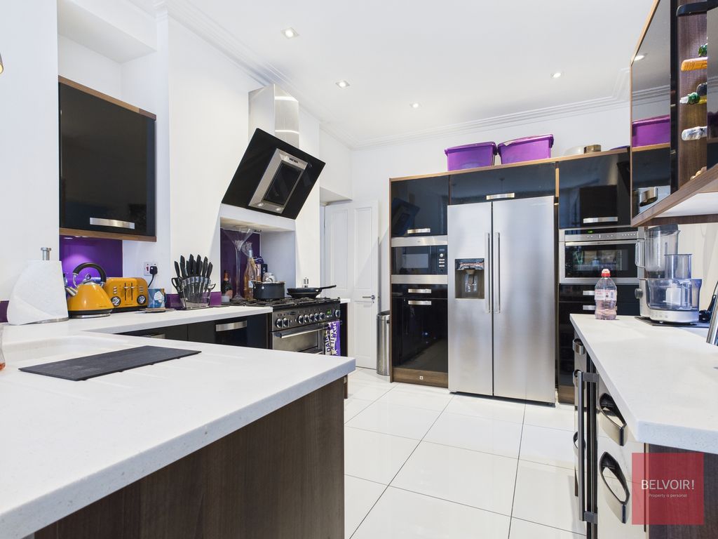 Property photo 3 of 25