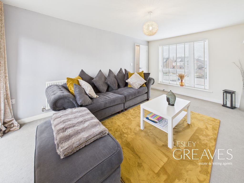 Property photo 3 of 15 Living Room