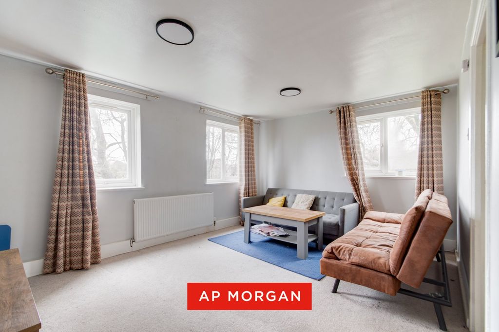 Property photo 2 of 7 Picture No. 06