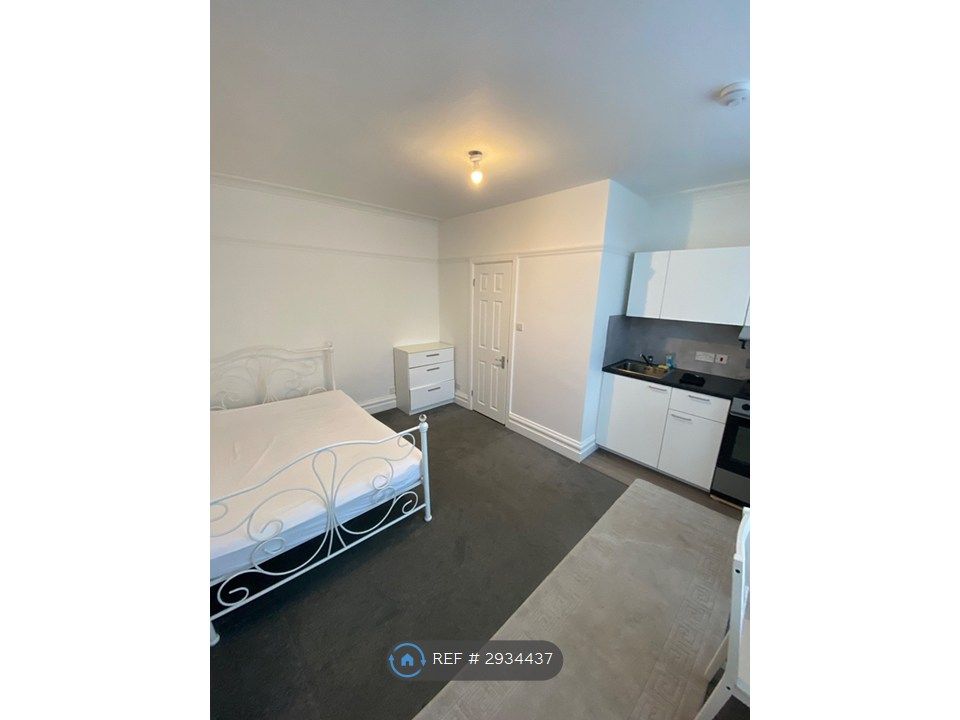 Property photo 1 of 3