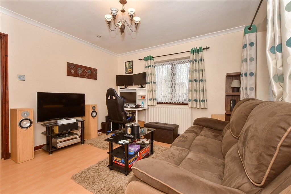 Property photo 1 of 10 Lounge/Diner