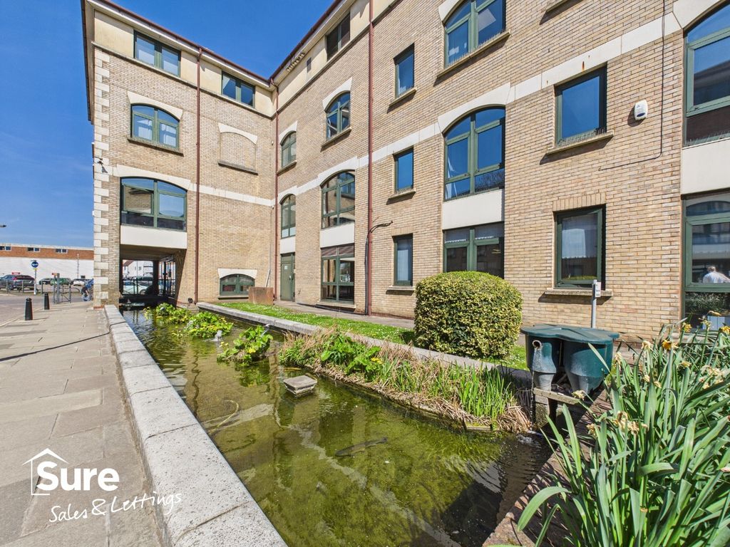 Property photo 3 of 16 1794972