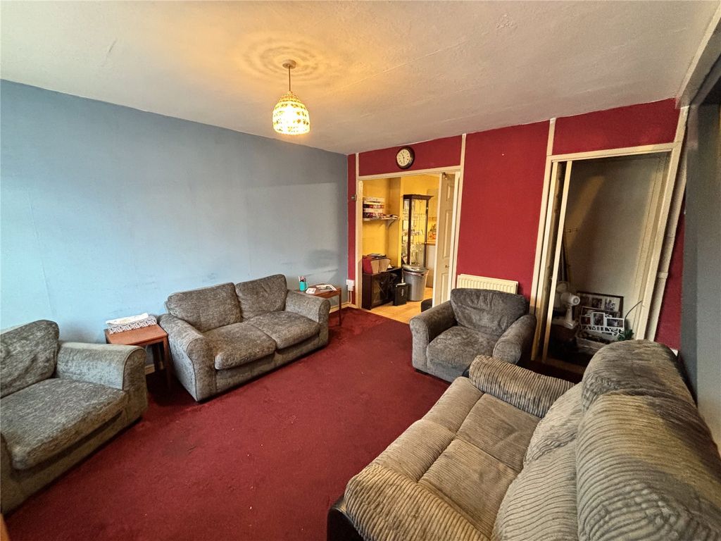 Property photo 2 of 31 Picture