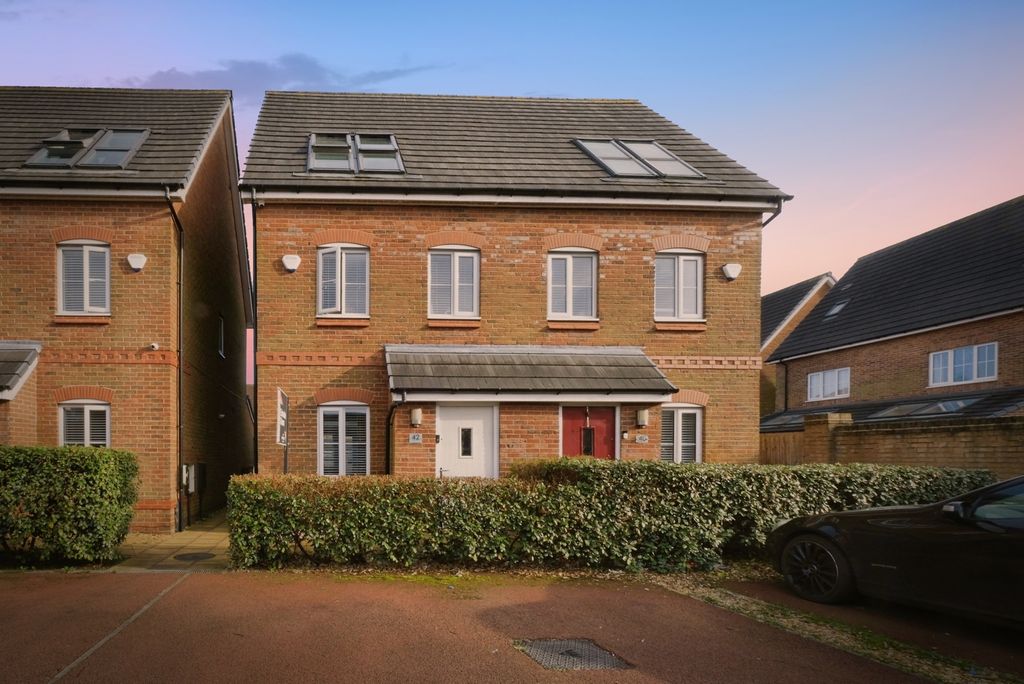 Property photo 1 of 19 Pbox-Img.Jpg