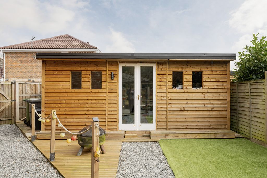 Property photo 2 of 14