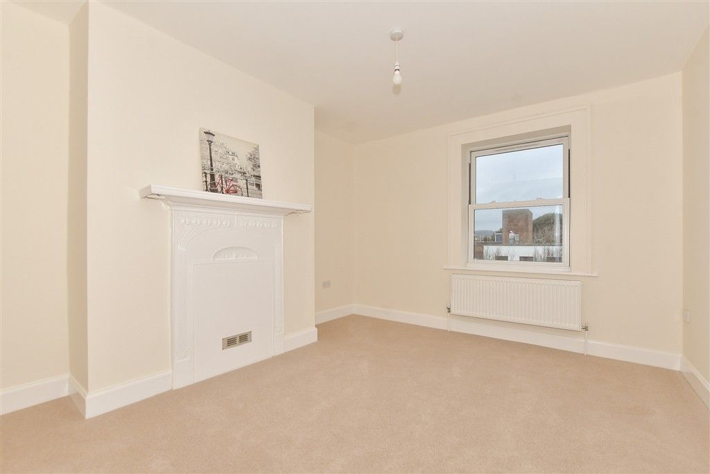 Property photo 1 of 7 Bedroom 1