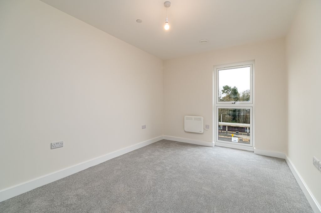 Property photo 2 of 23 Flat 95-1