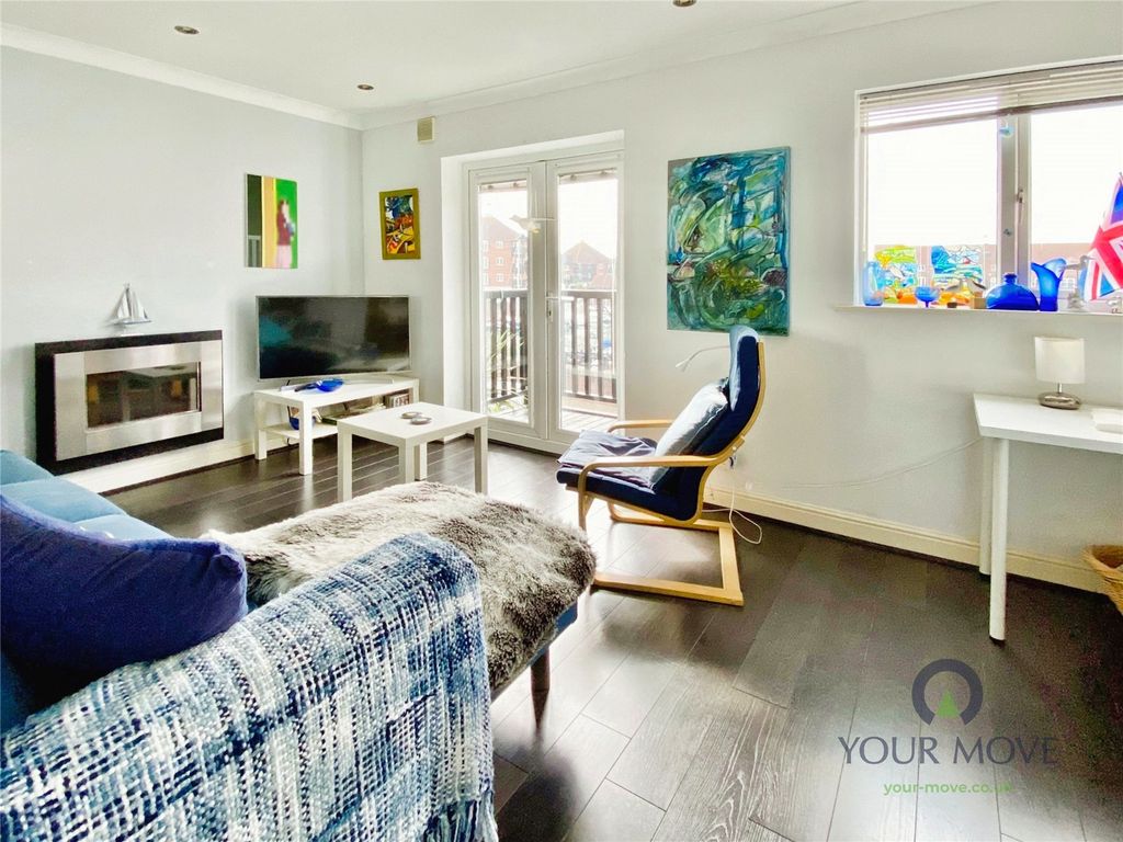 Property photo 3 of 24 Living Room