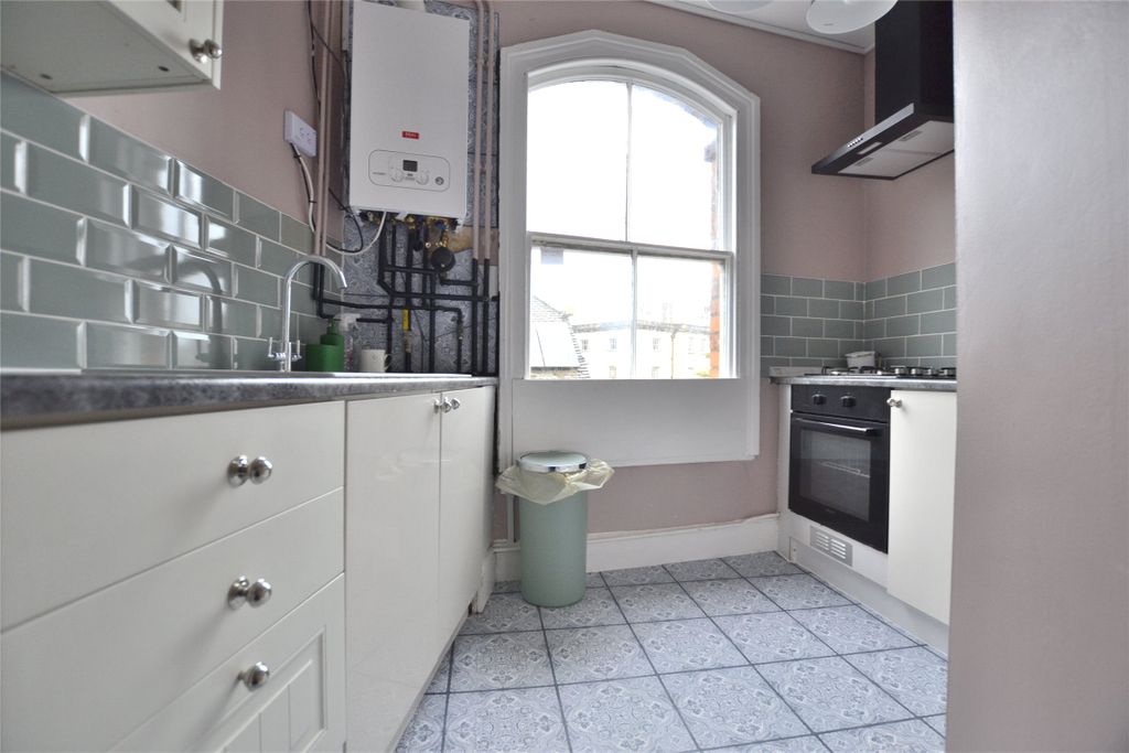 Property photo 2 of 9 Picture No. 08