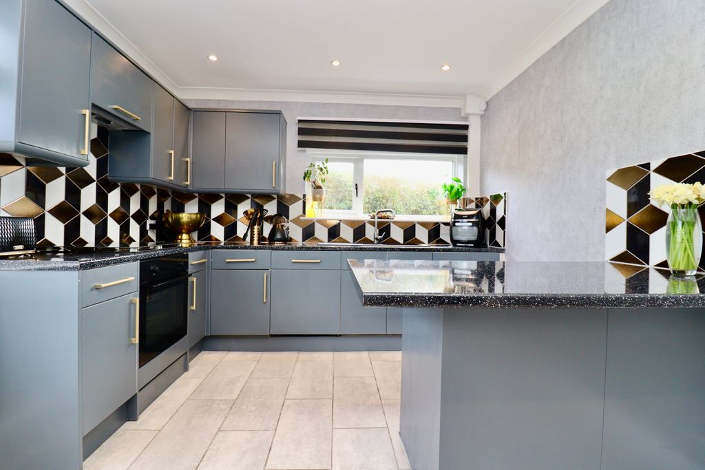 Property photo 2 of 30 Img_6938