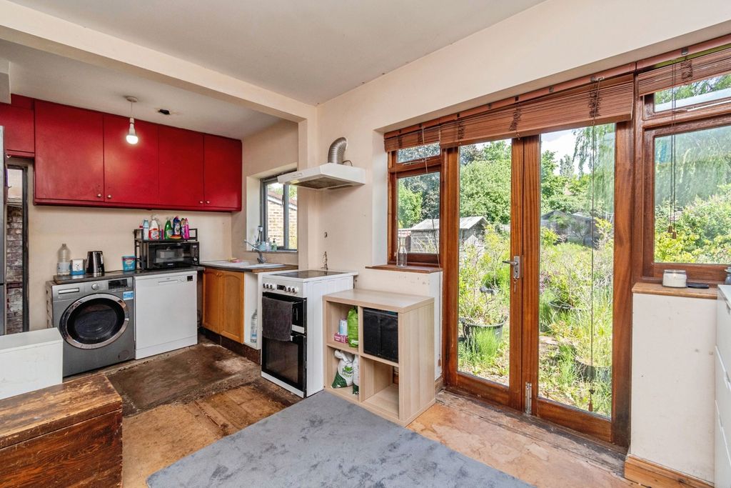 Property photo 2 of 16 Pbox-Img.Jpg