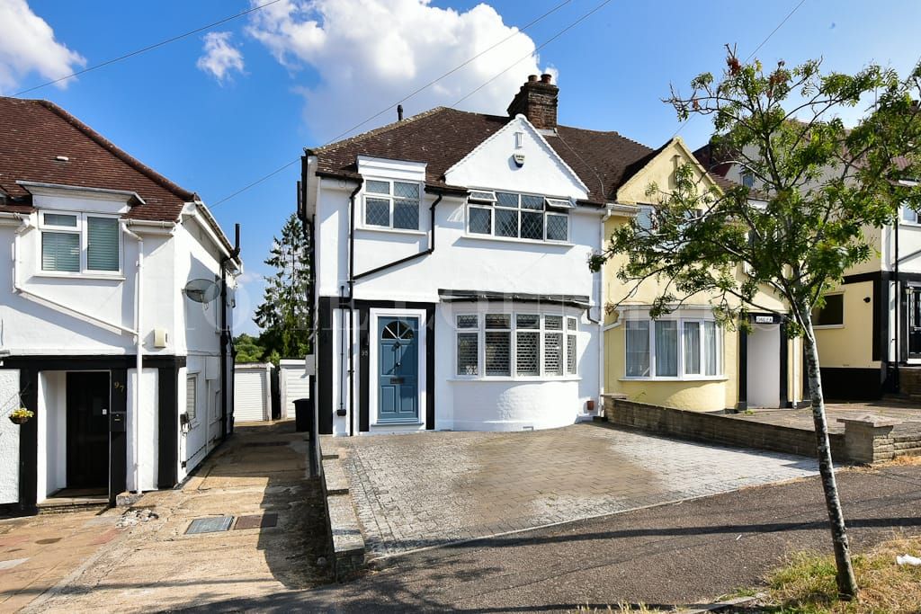 Property photo 1 of 33