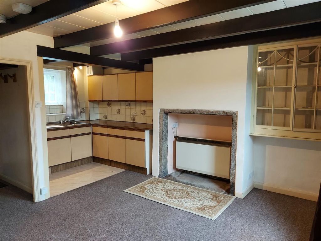 Property photo 2 of 7 1000007856.Jpg