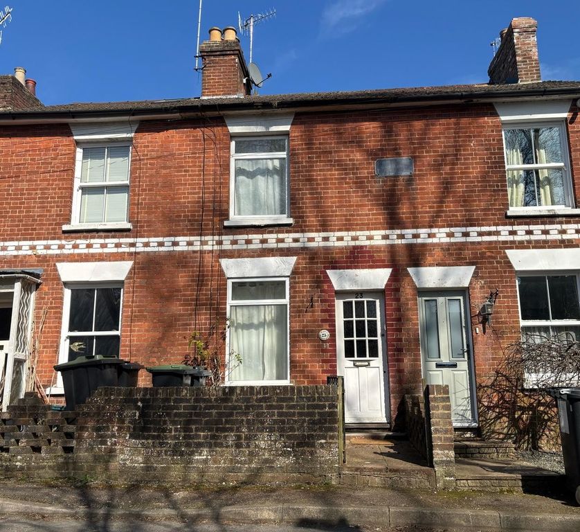 Property photo 1 of 8