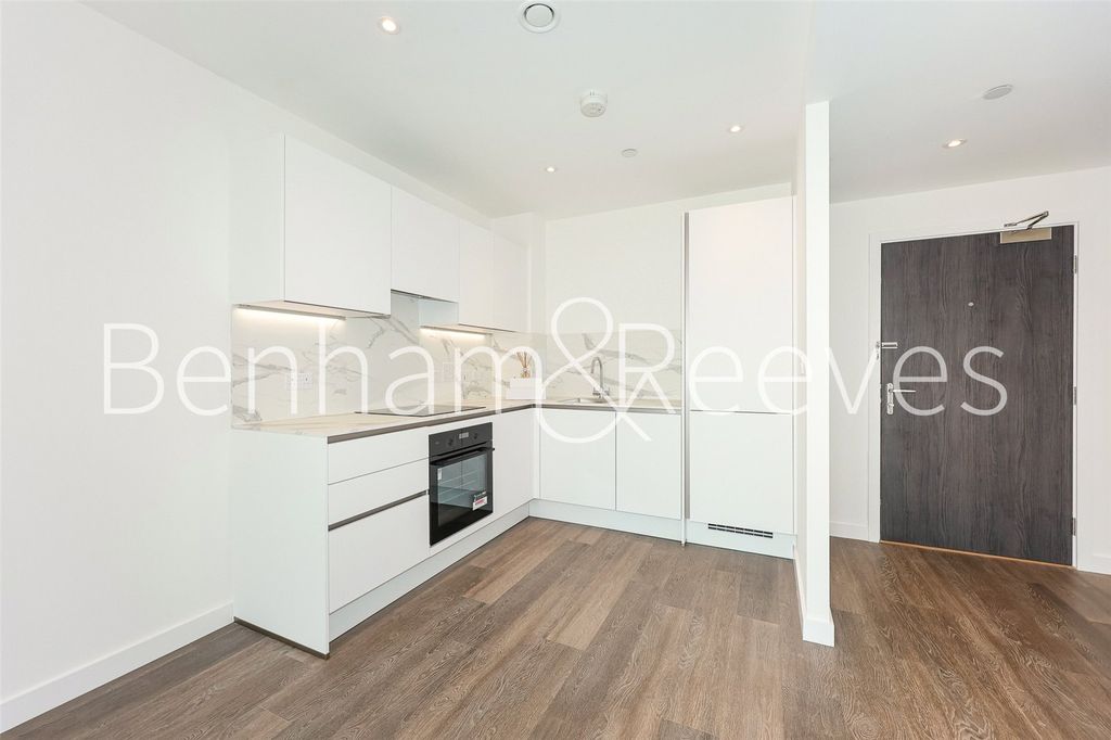 Property photo 2 of 14 Picture No. 08