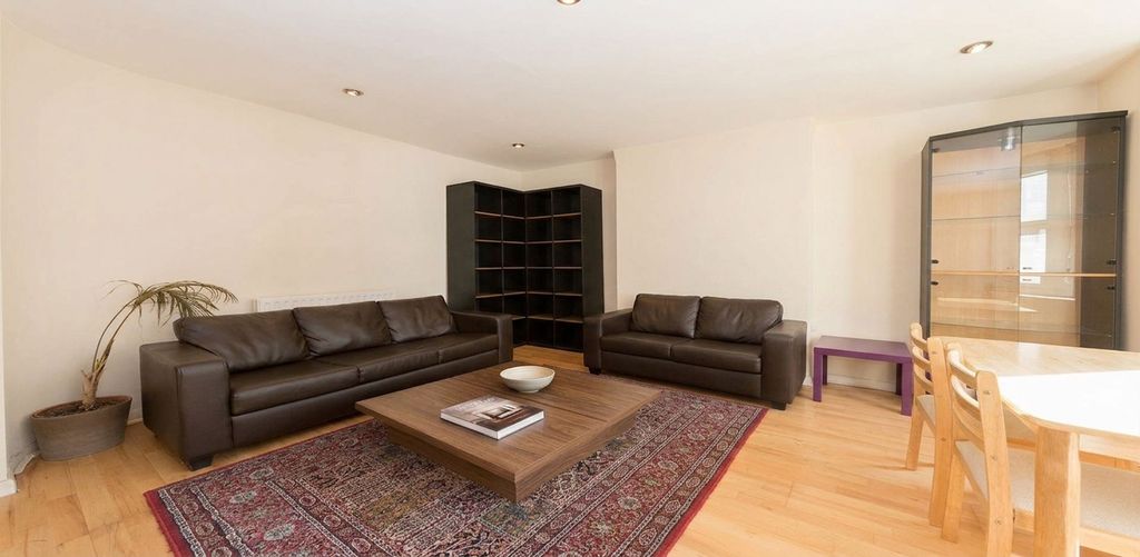 Property photo 2 of 4