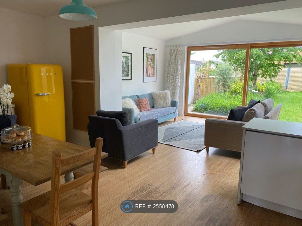 Property photo 1 of 21 Main House Rear Lounge