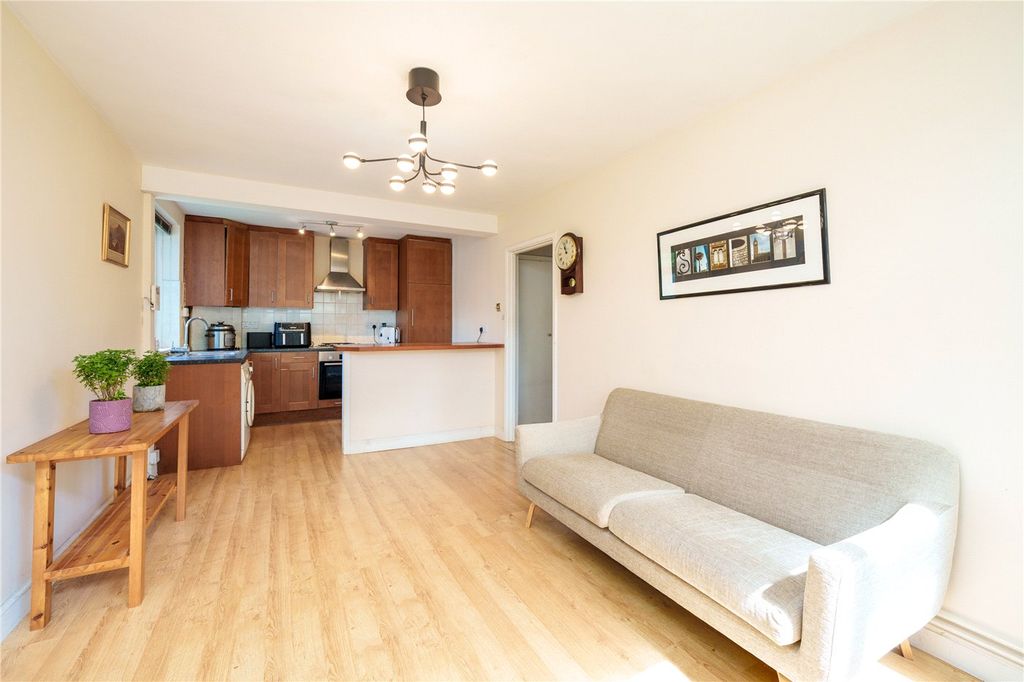 Property photo 2 of 6 Picture No. 07