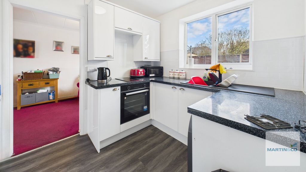 Property photo 2 of 13 Cam03663G0-Pr0212-Still014