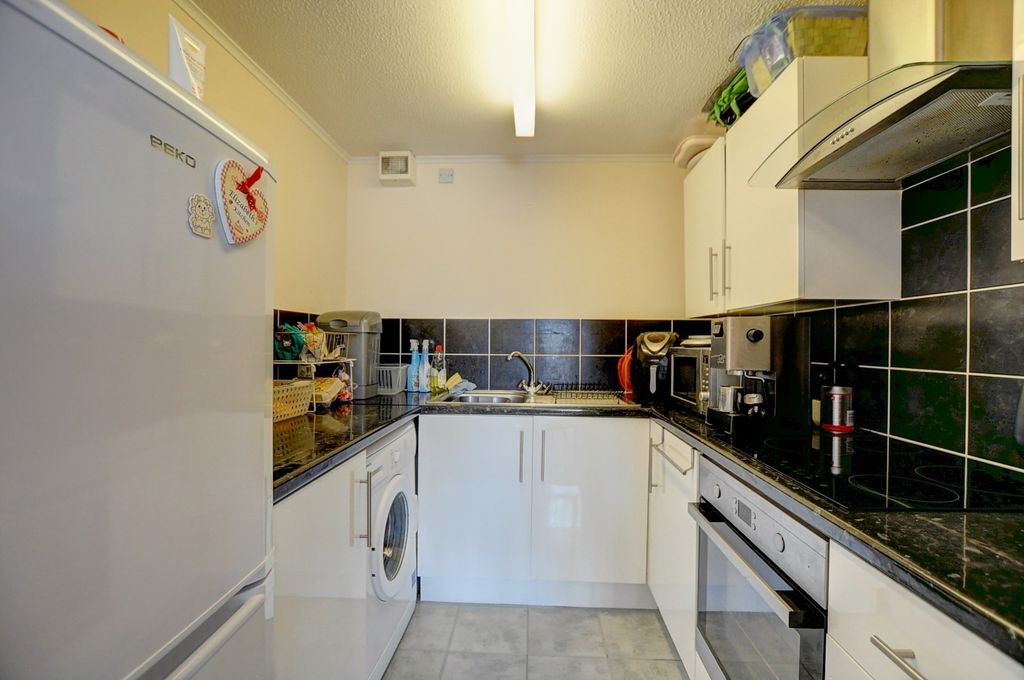 Property photo 3 of 6 3755-Hr-3