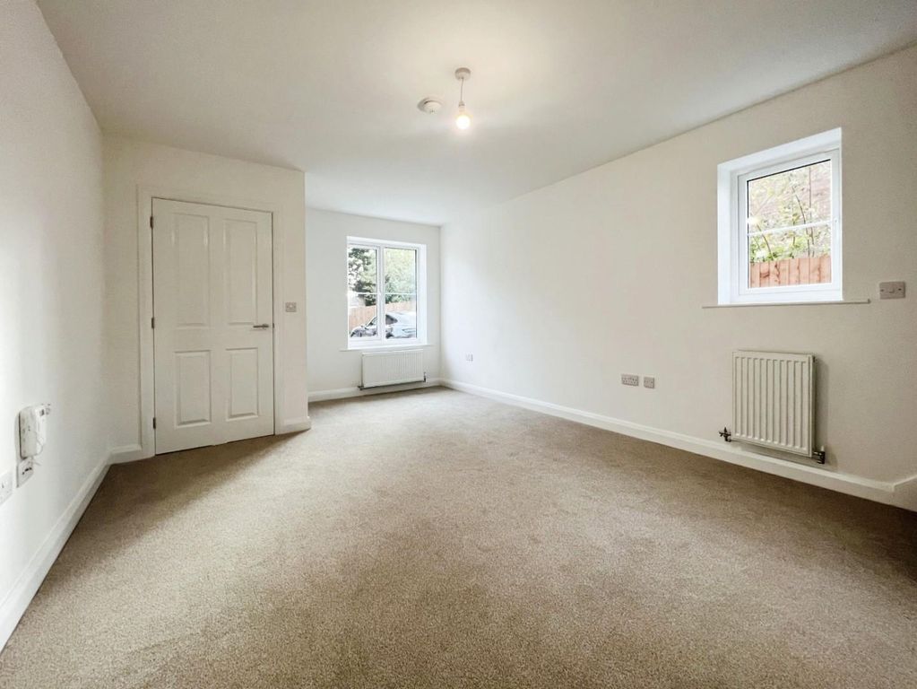 Property photo 3 of 15 0B6A322E-A601-4D72-99C5-3B952904F1Ad.Jpeg