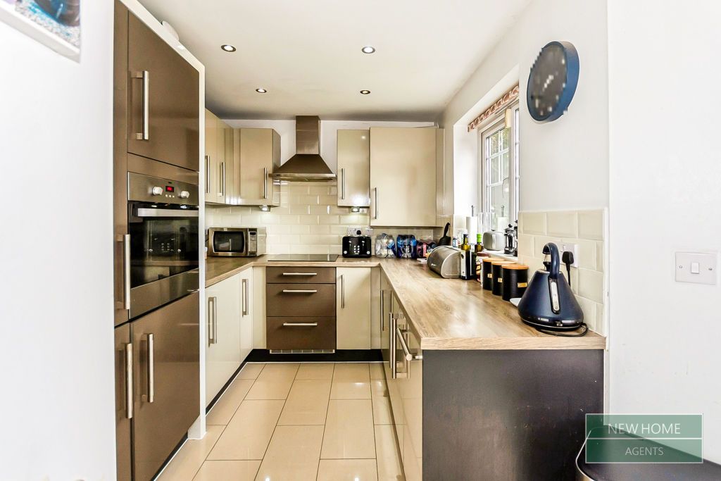Property photo 2 of 18 Photo 11