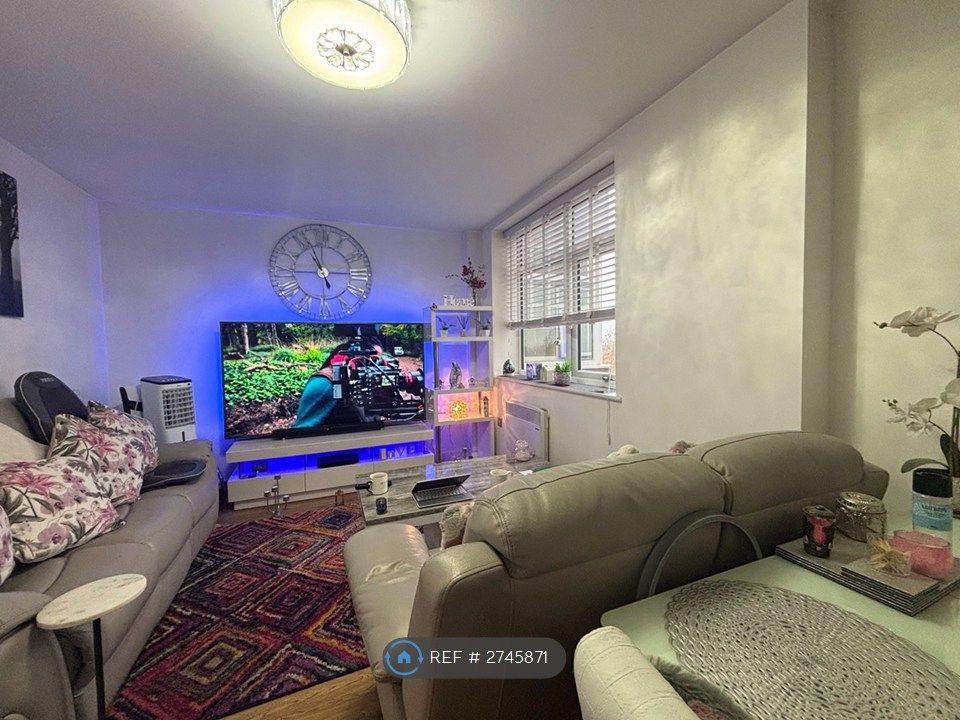 Property photo 3 of 8