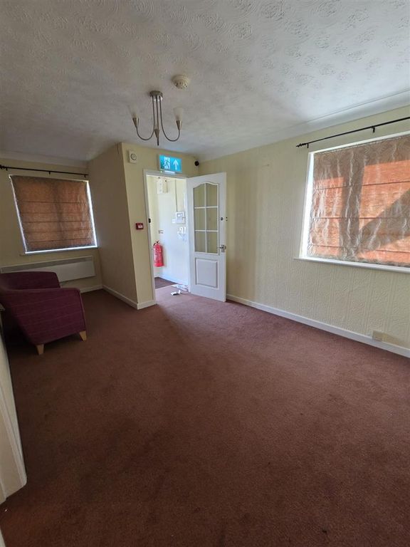 Property photo 2 of 12 Pic 5.Jpg