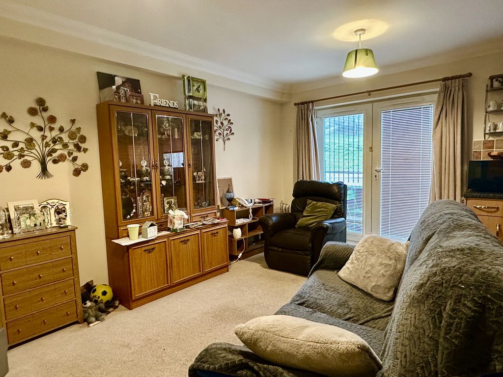 Property photo 3 of 9