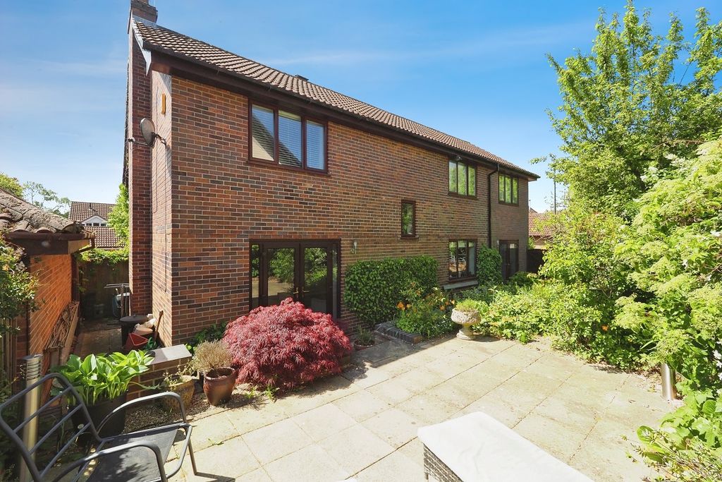 Property photo 2 of 16