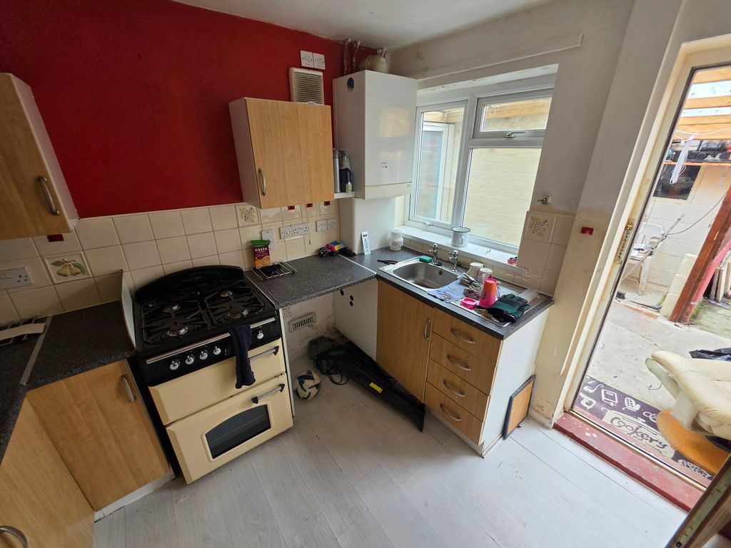 Property photo 3 of 15