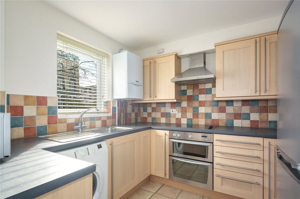 Property photo 3 of 16 Kitchen