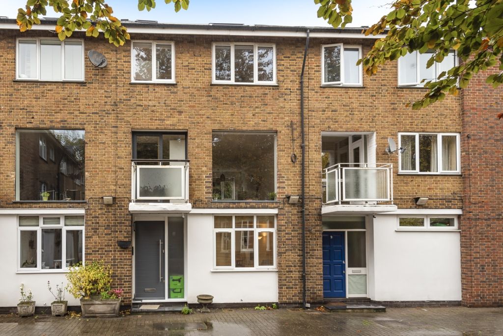 Property photo 1 of 7 662282 (1)