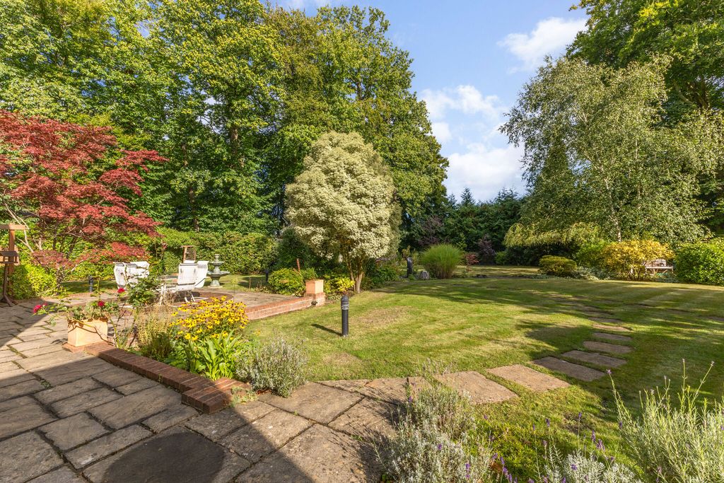 Additional image 20 of 4 bed detached house for saleWaverley Avenue, Fleet GU51