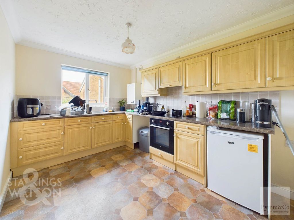 Property photo 2 of 14