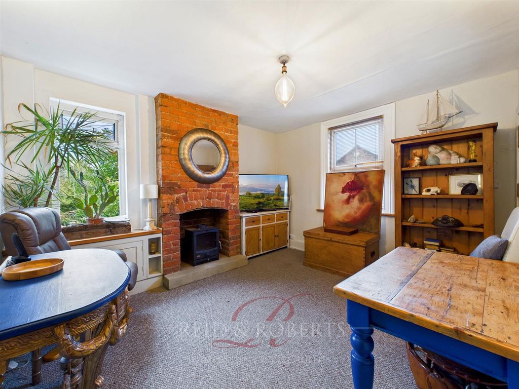 Property photo 2 of 26 Cam03999G0-Pr0201-Still004.Jpg