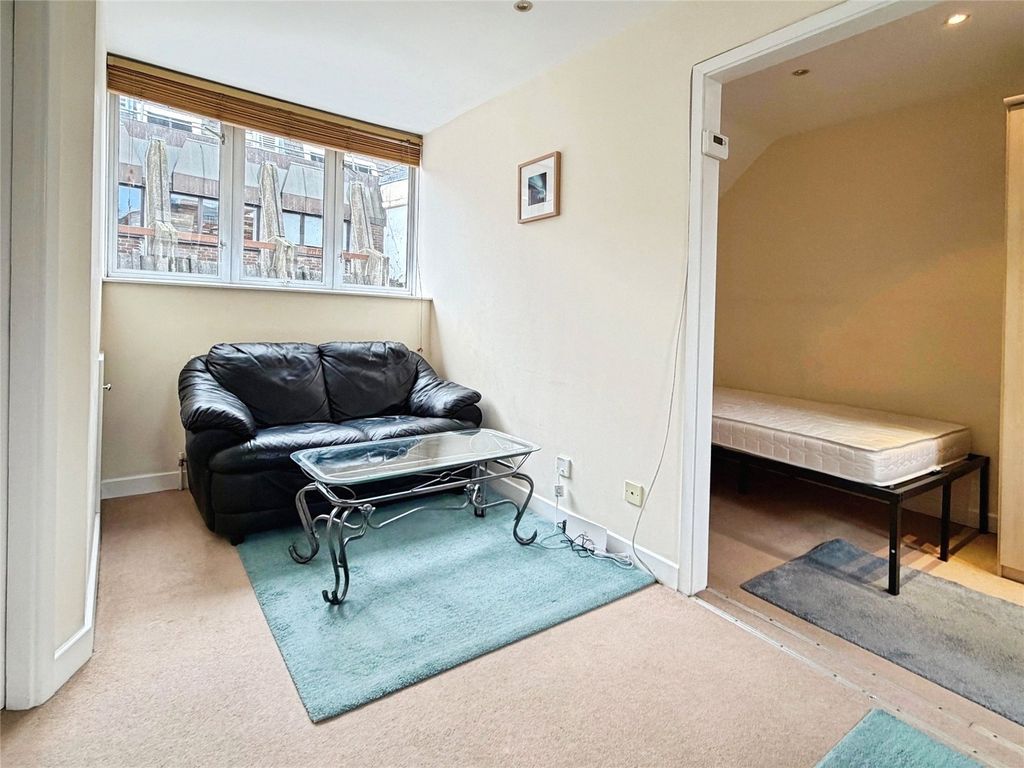 Property photo 3 of 7 Picture No. 15