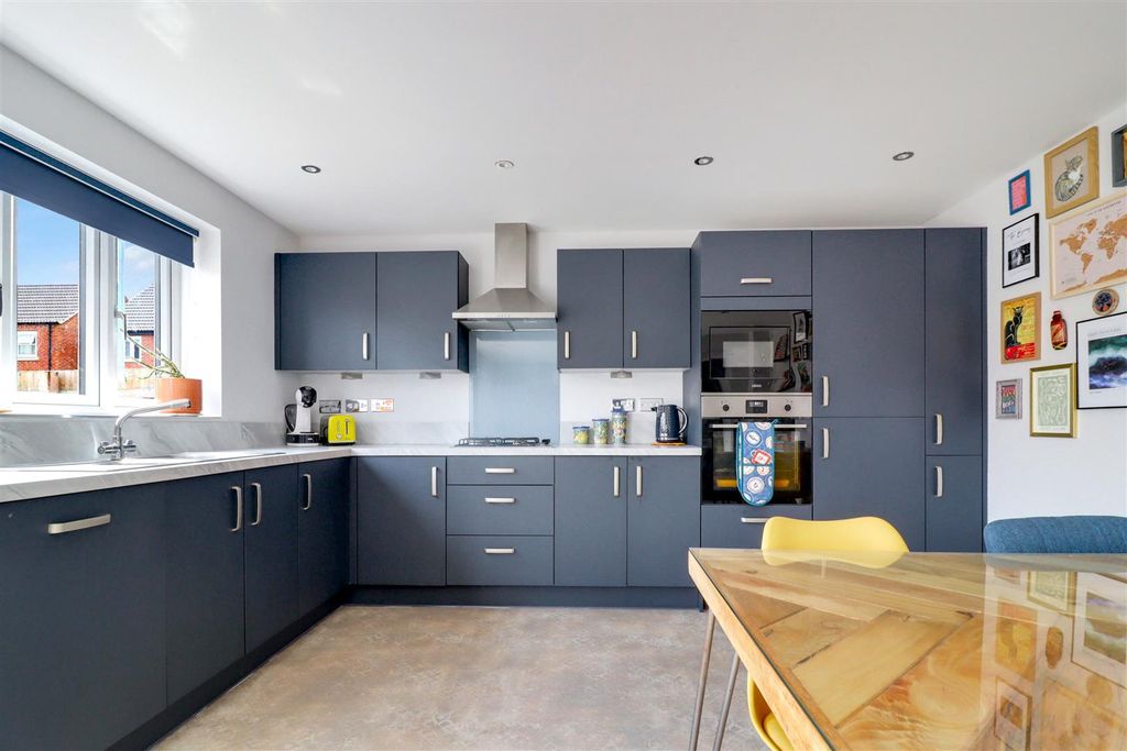 Property photo 3 of 45 Living Dining Kitchen