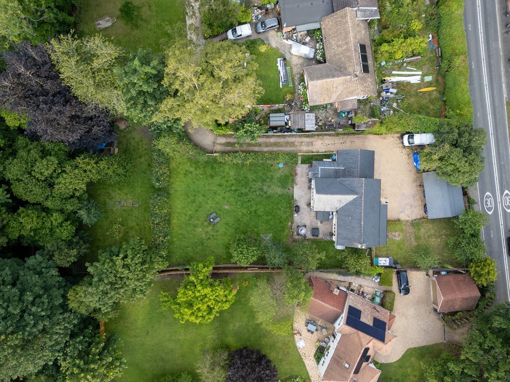 Property photo 3 of 26