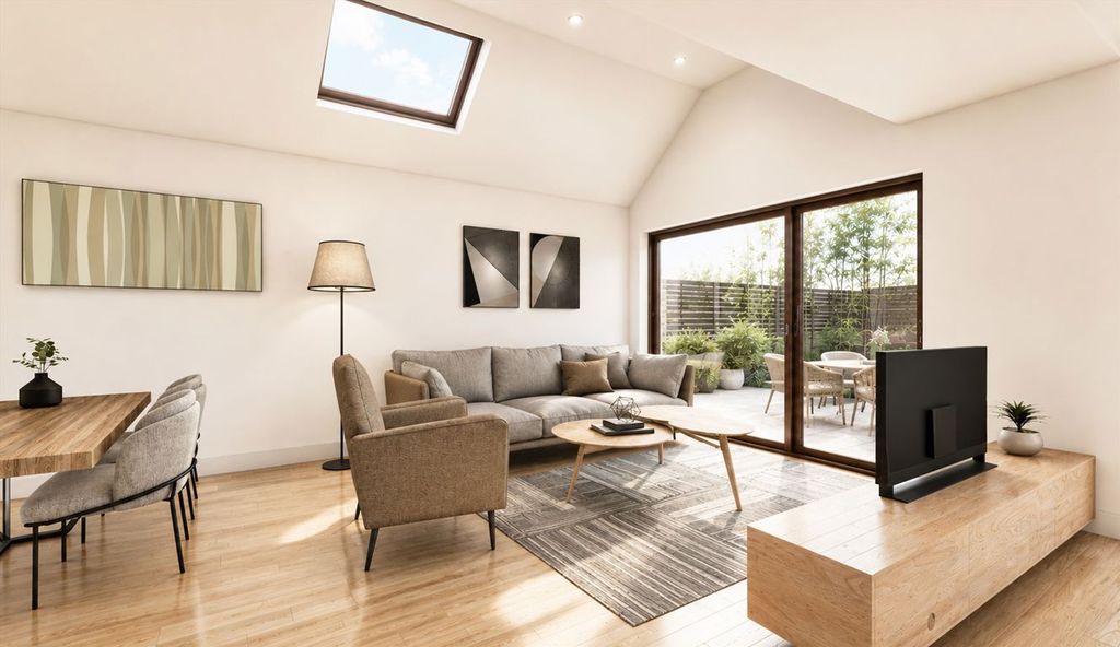 Property photo 2 of 5