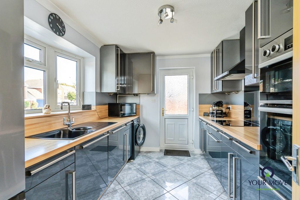 Property photo 2 of 17 Pbox-Img.Jpg