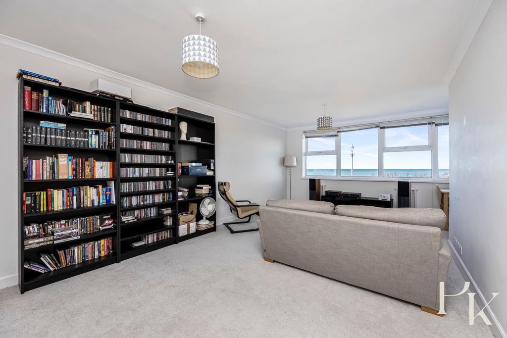 Property photo 2 of 14 Living Room