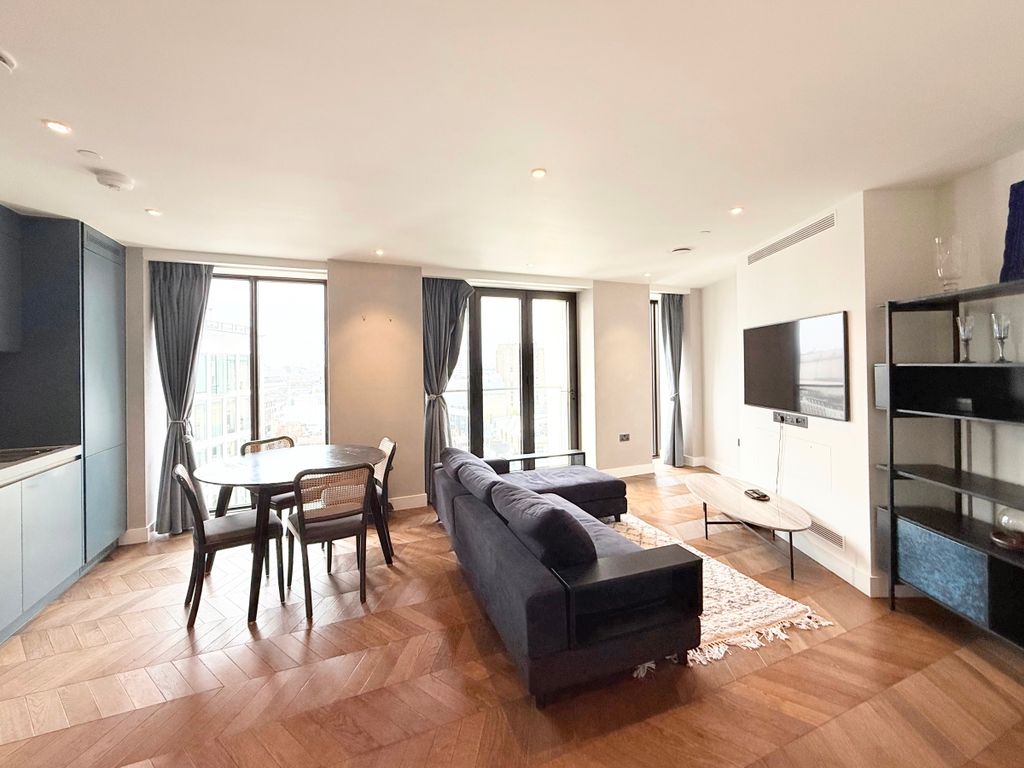 Property photo 2 of 21