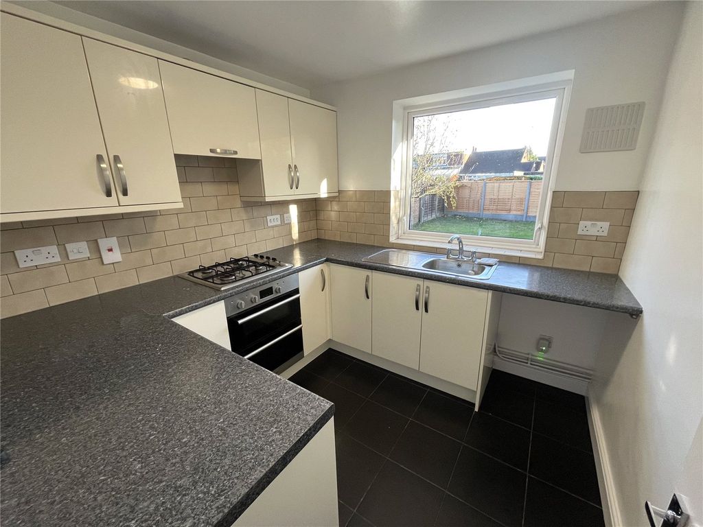 Property photo 3 of 12 Picture No. 10