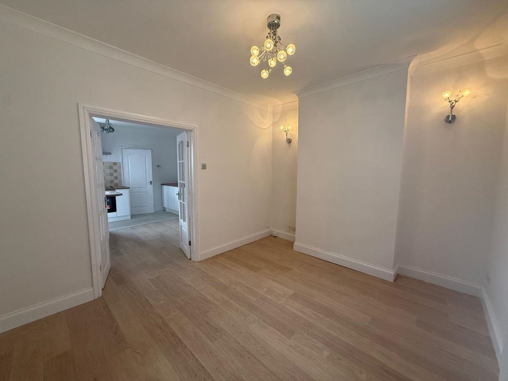 Property photo 3 of 15 Whatsapp Image 2026-02-16 At 13.03.33