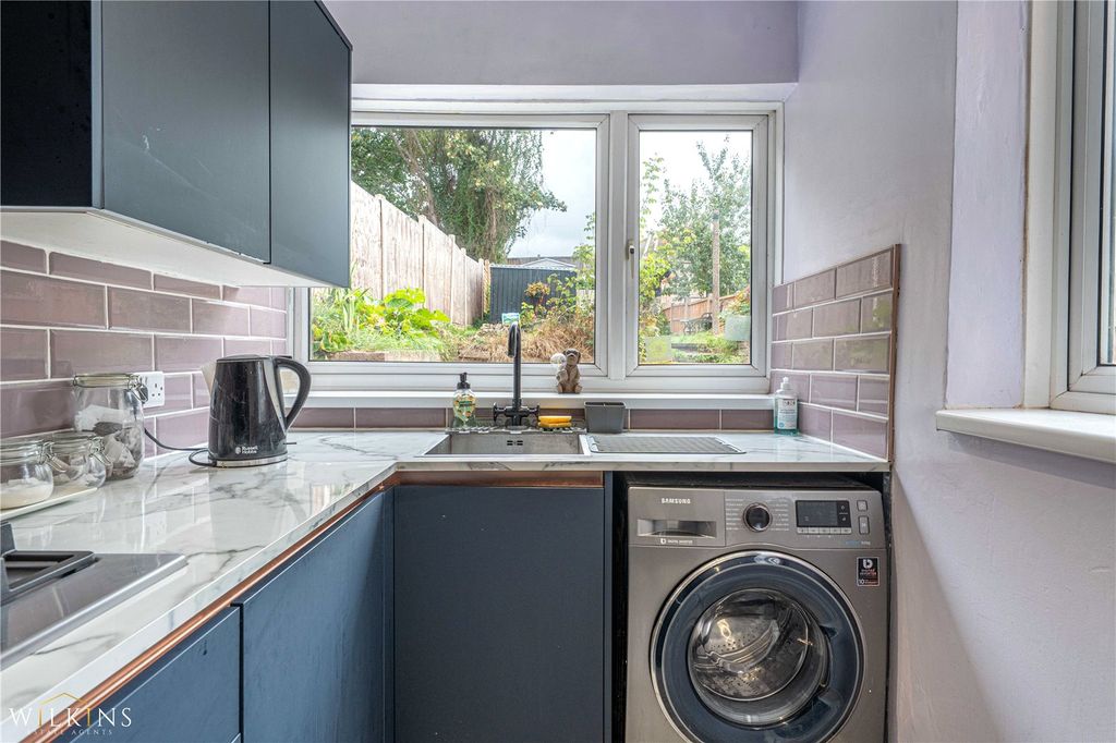 Property photo 3 of 27 Picture No. 23
